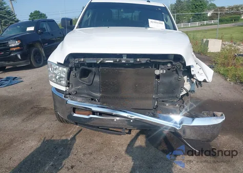 2016 Ram 2500 Slt z USA, uszkodzony, nr VIN 3C6UR5DL3GG308608